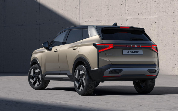 Первый кроссовер АвтоВАЗа: главные конкуренты Lada Azimut